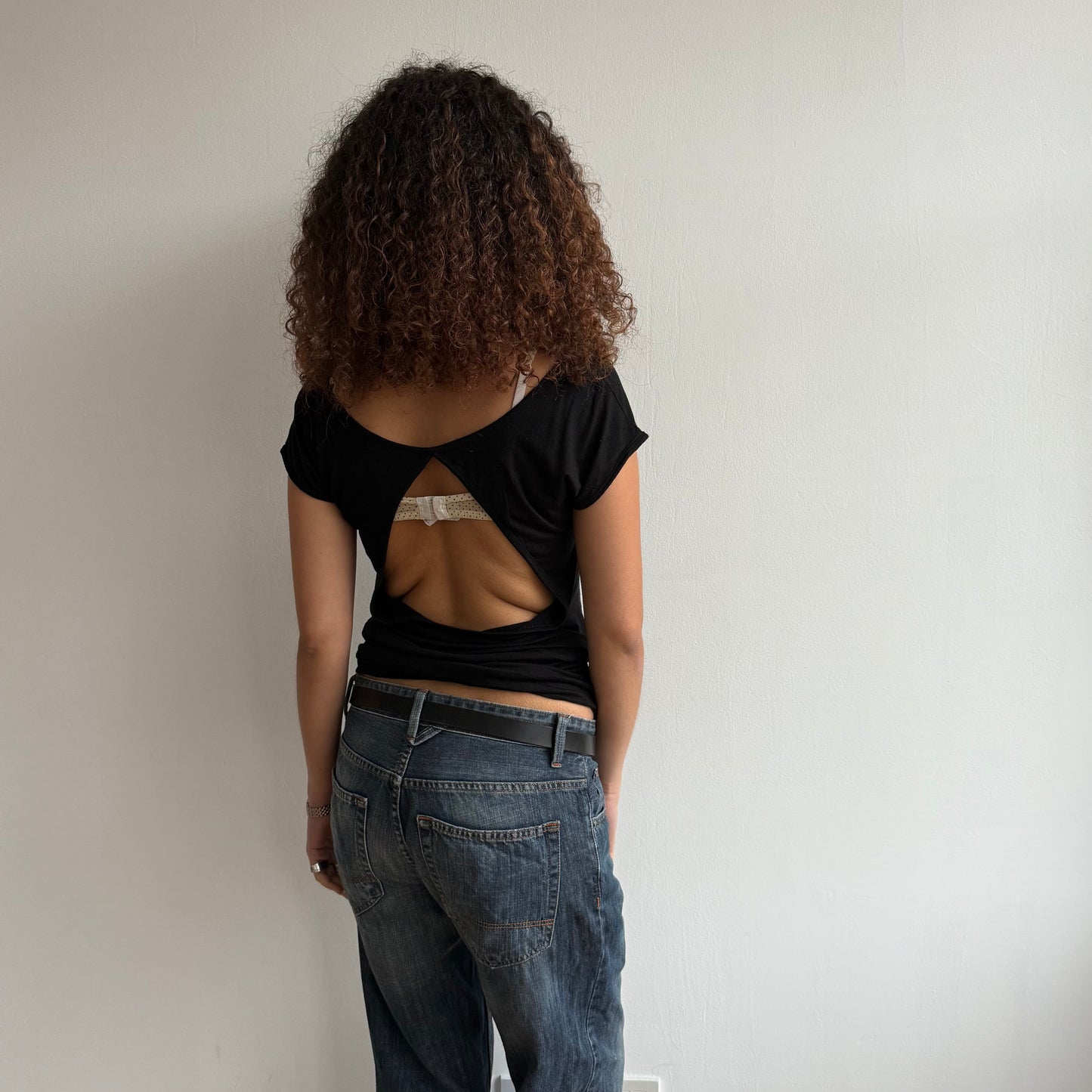 Black keyhole slouchy t-shirt - Size M