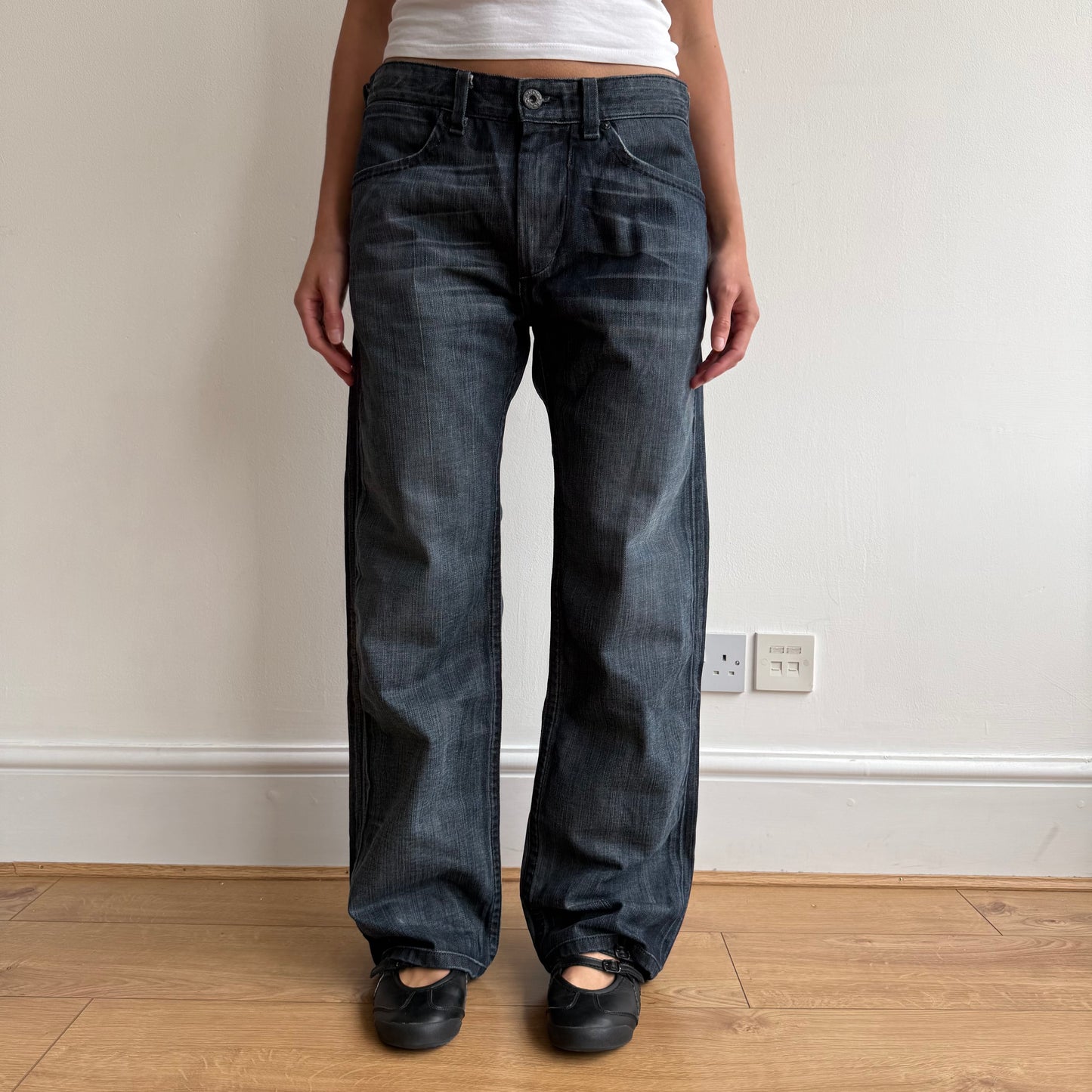 Levi’s star cinch back jeans - Size 34x32