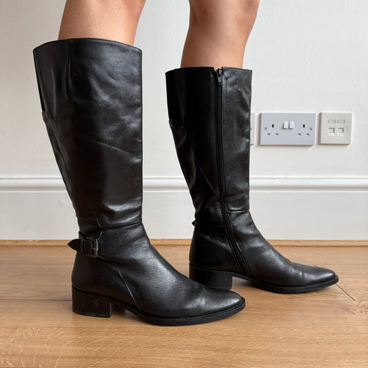Black 90’s leather boots - UK6