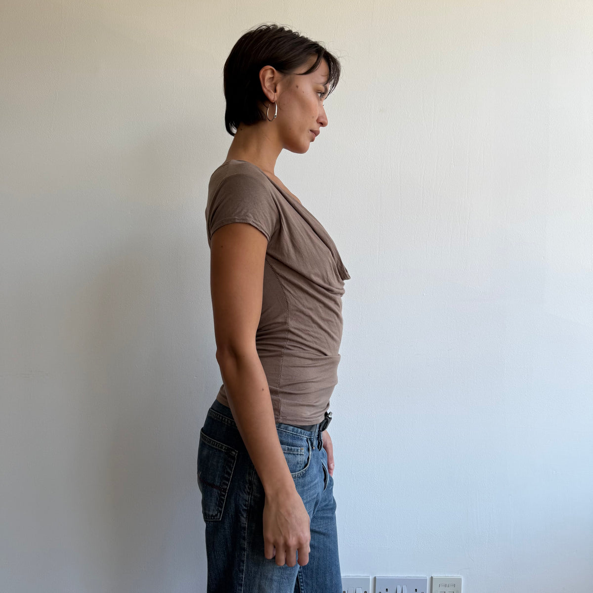 Taupe keyhole double layer top - Size S