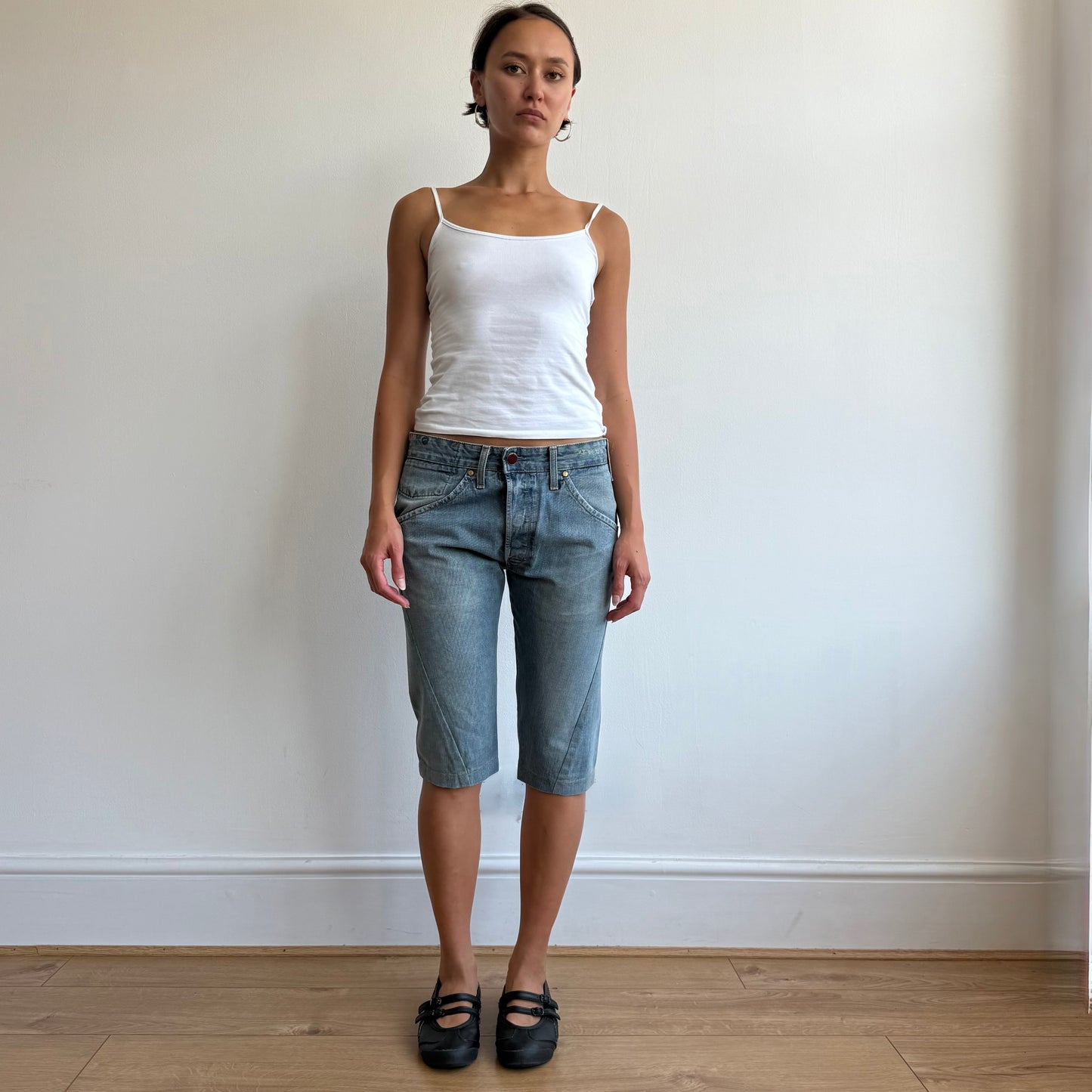 Levi’s Engineered button back jorts - Size 31”