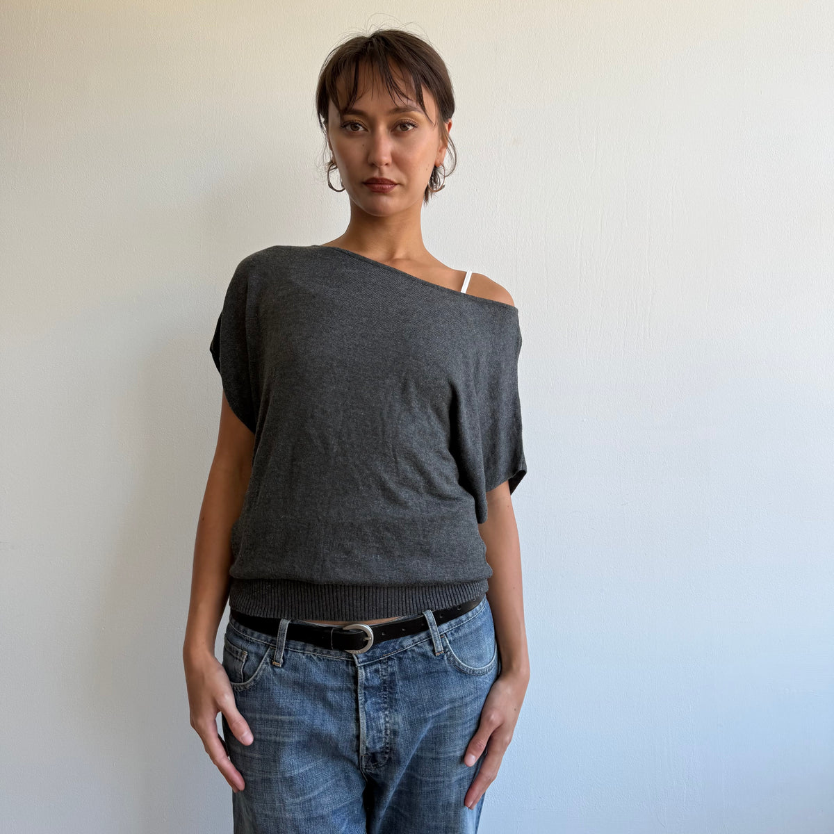 Charcoal slouchy short sleeve knit - Size M