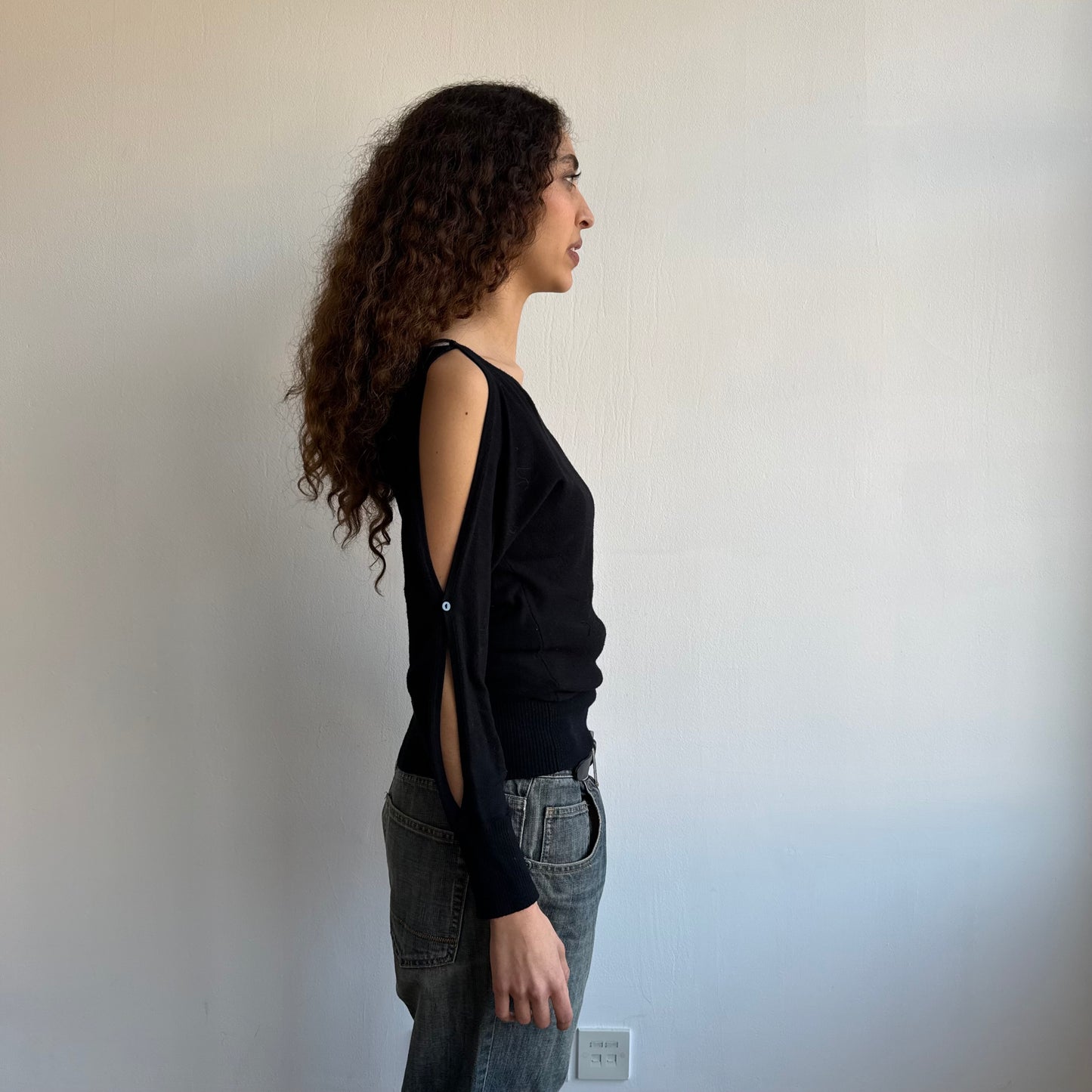 Black open arm button knit - Size S/M