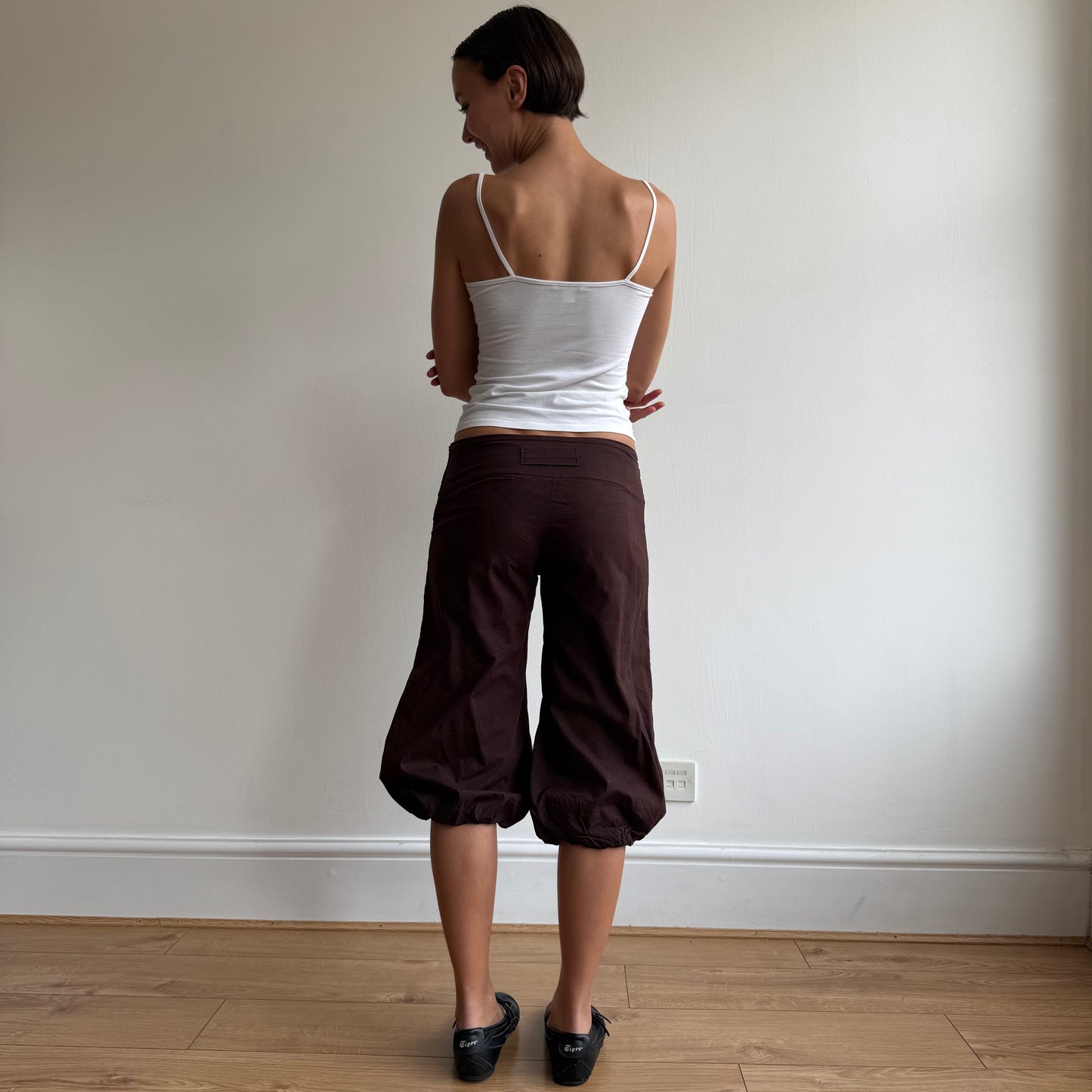 Brown button bubble capris - Size M
