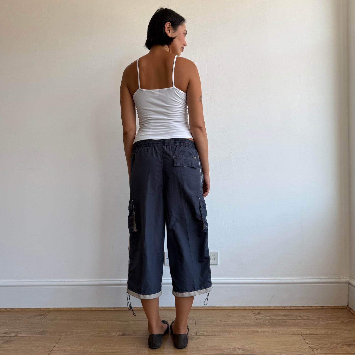 Navy toggle drawstring capris - Size S