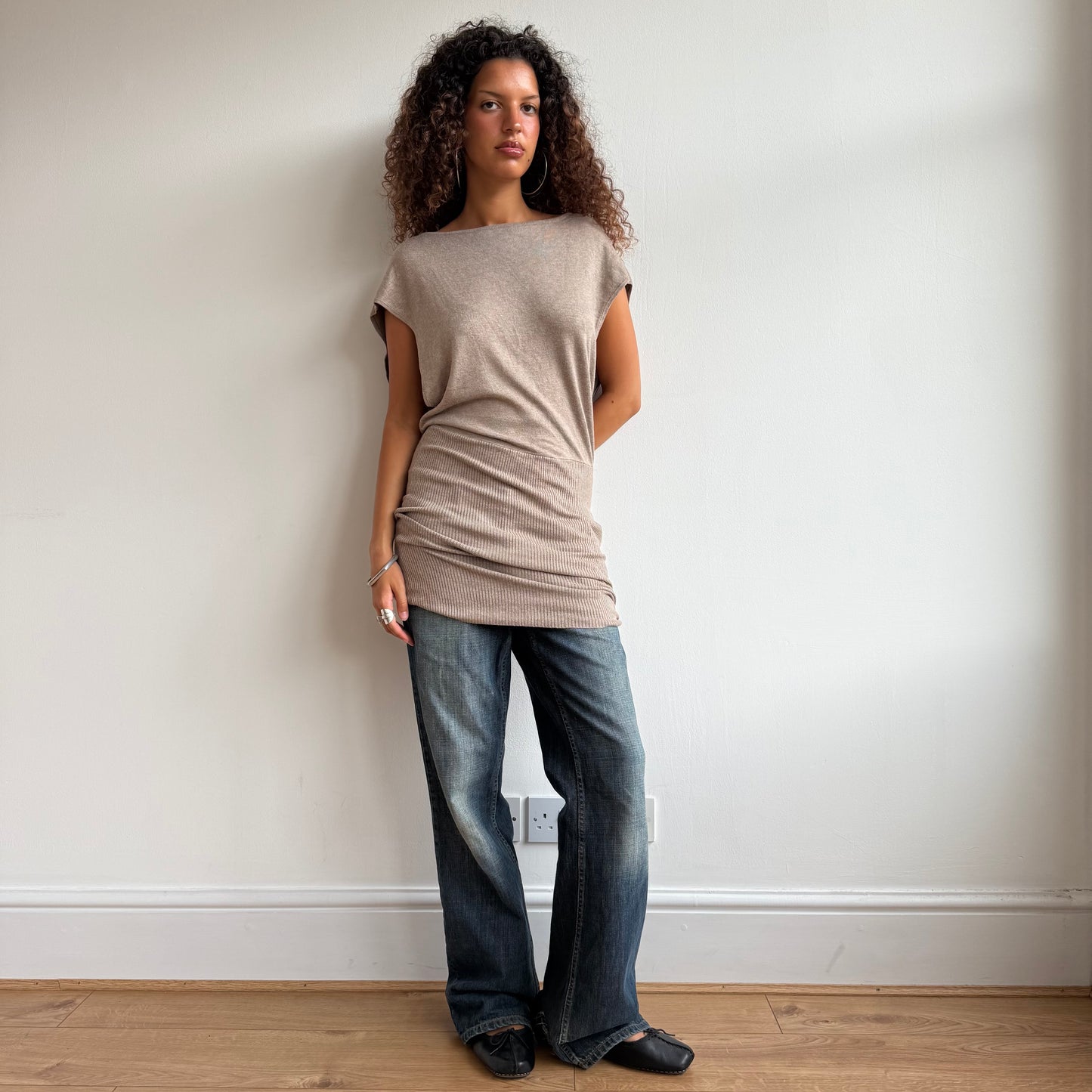 Beige open back knit - Size M