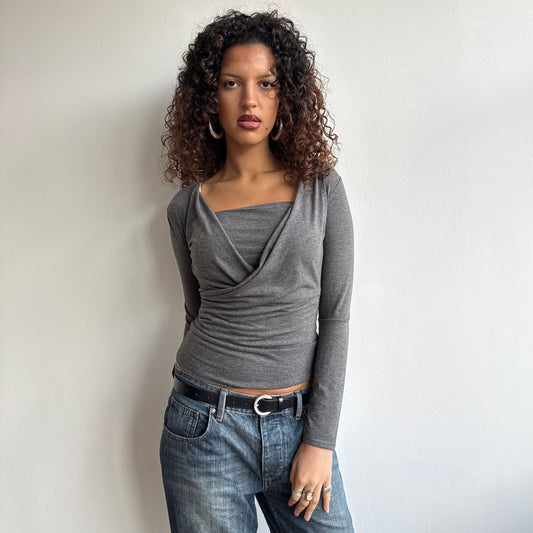Charcoal grey keyhole top - Size S