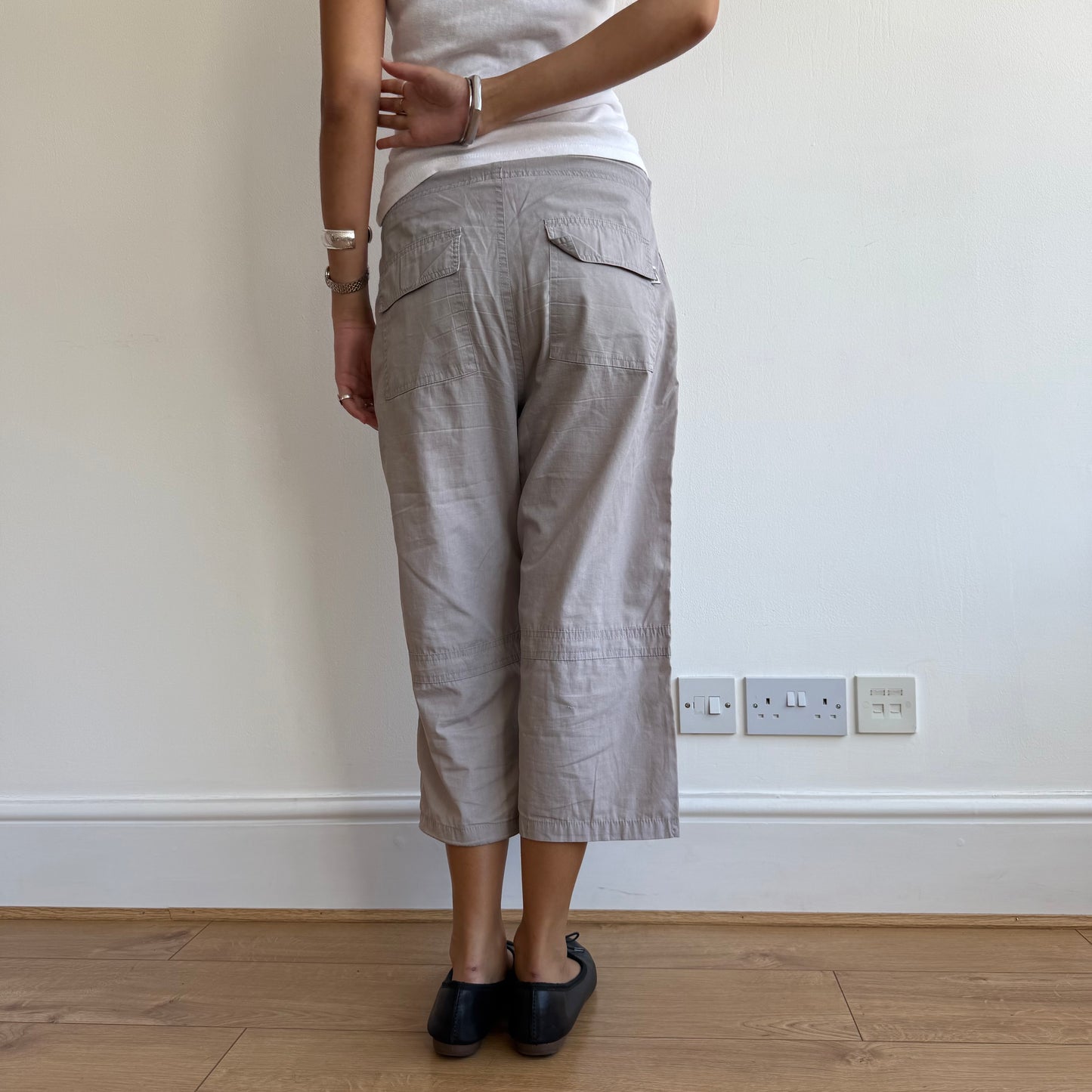 Light brown toggle capris - Size M