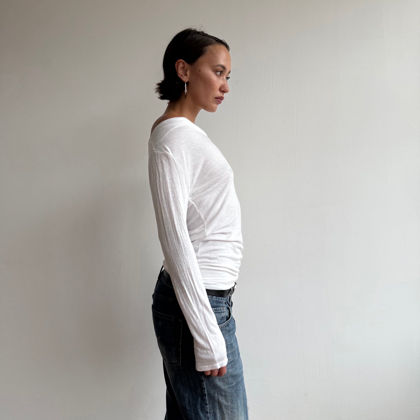 White long sleeve keyhole top - Size S