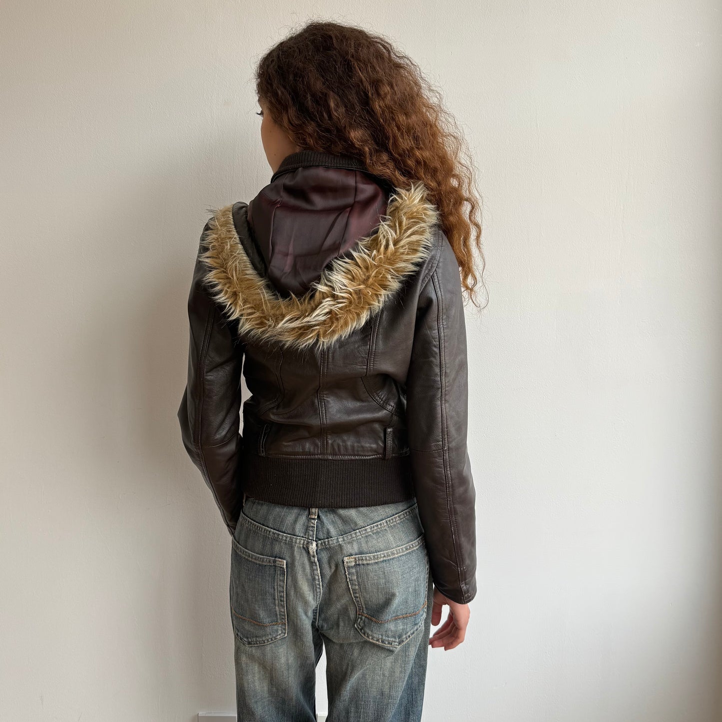 Brown leather fur hood bomber with belt - Size M