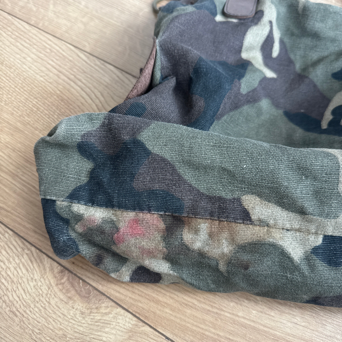 Camouflage slouchy bag - One Size
