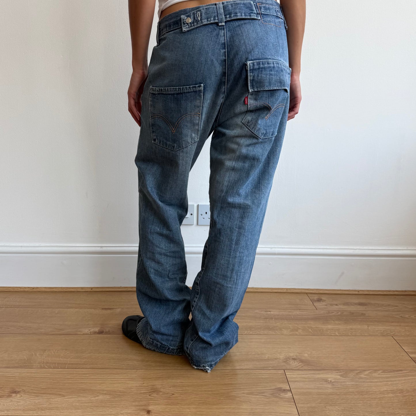 Levi’s Engineered button back jeans - Size 32x32