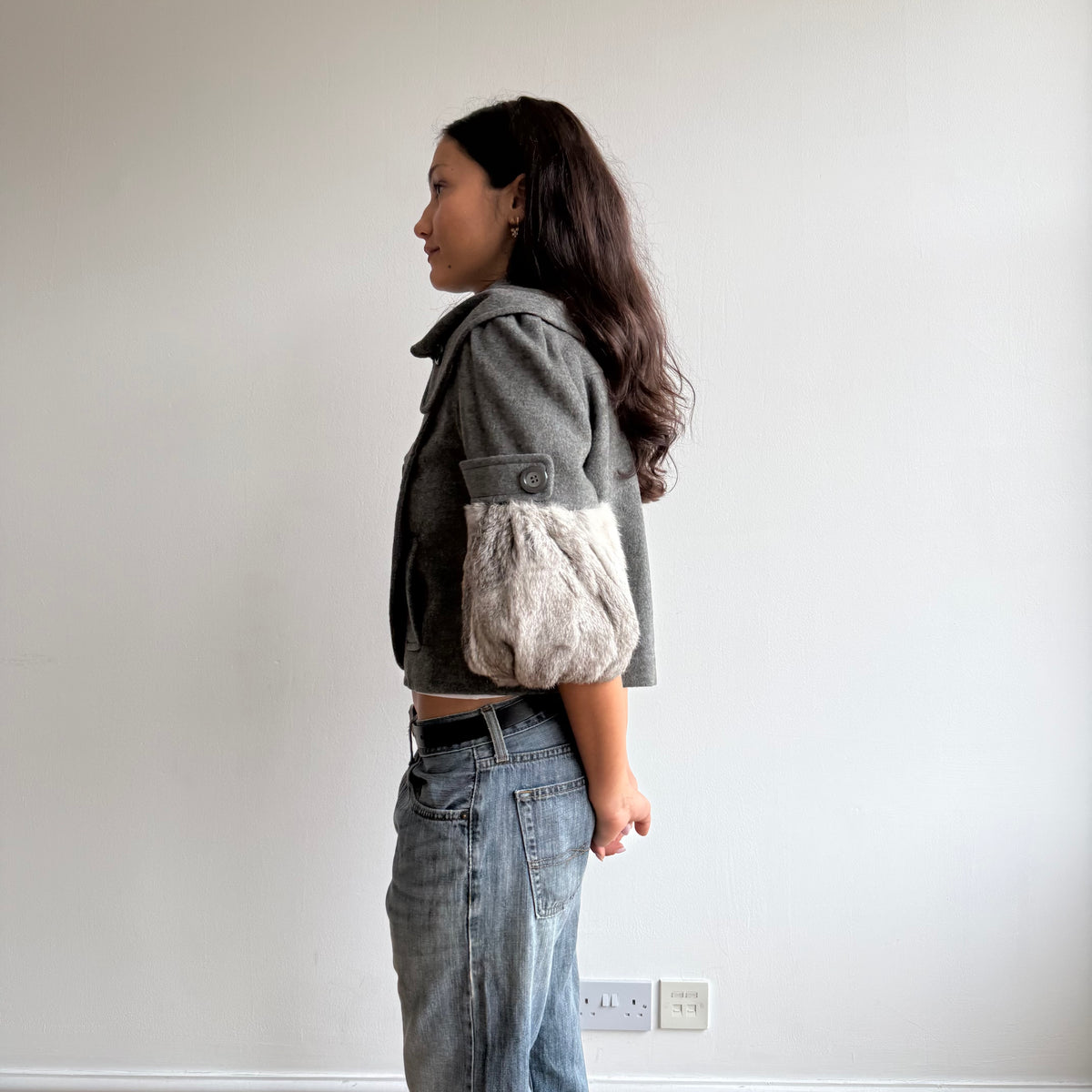 Grey cropped fur sleeve peacoat - Size S