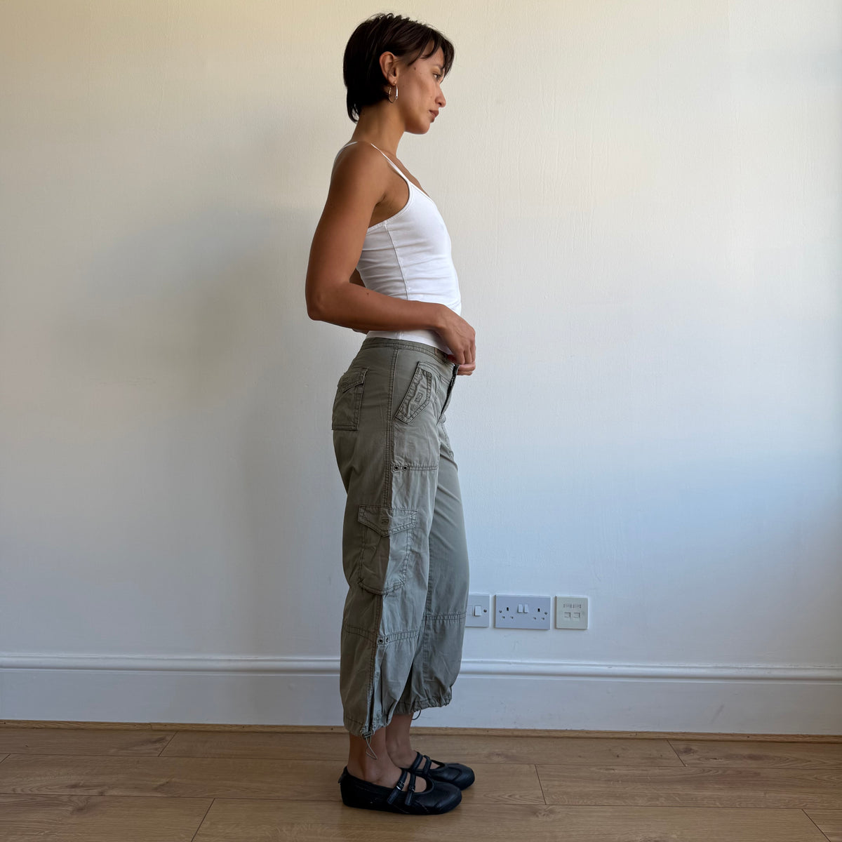 Khaki cargo capris - Size XS
