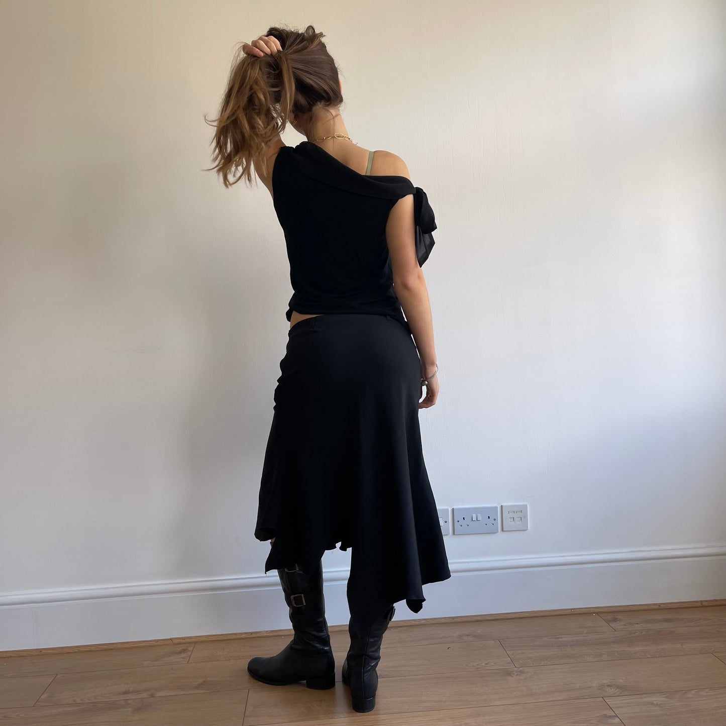 Black tie shoulder top - Size S