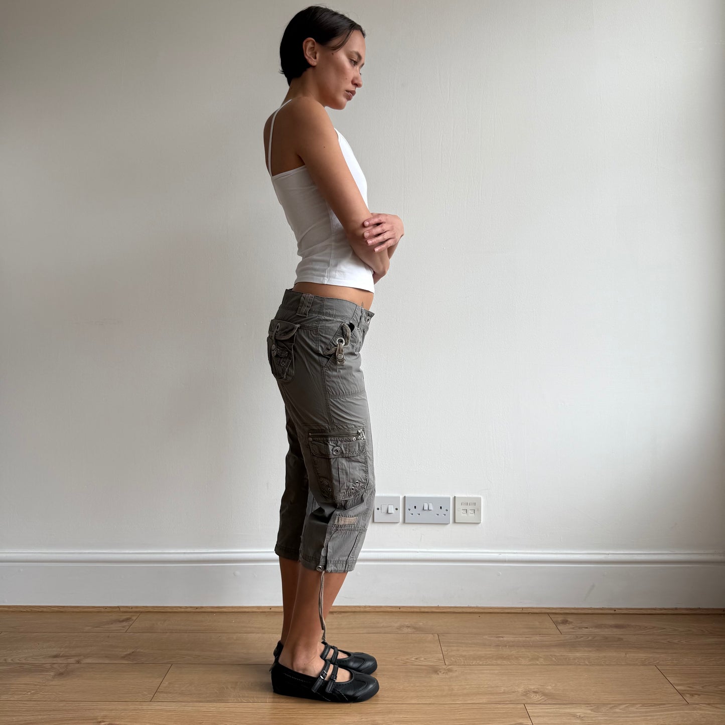 Khaki hardware cargo capris - Size S