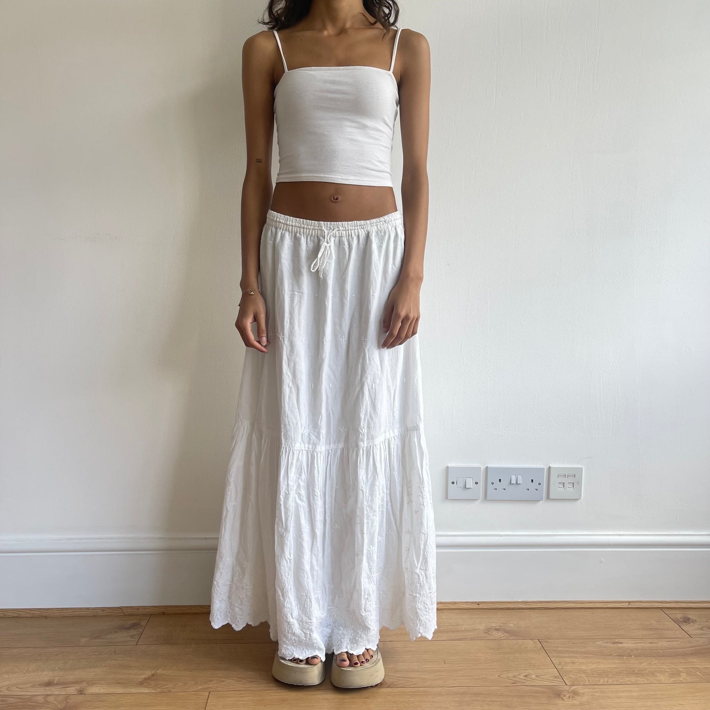 White broderie maxi skirt - Size S