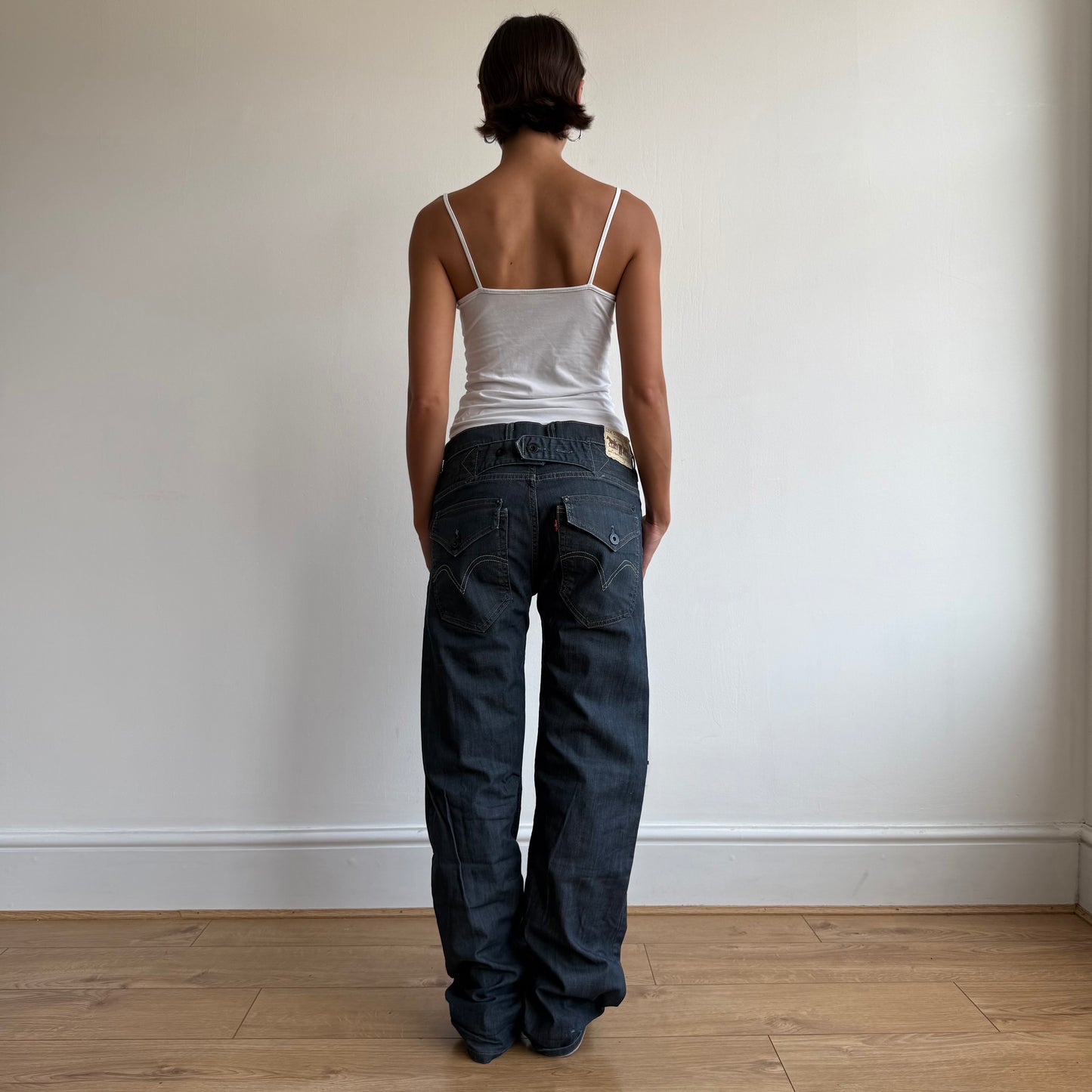 Levi’s button back jeans - Size 31x34