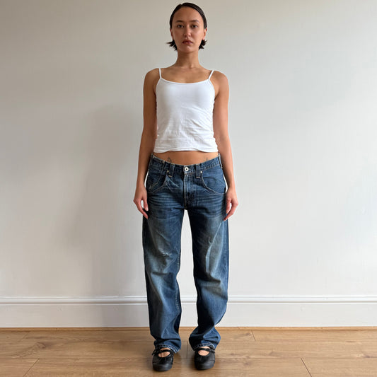 Levi’s cinch back jeans - Size 31x32