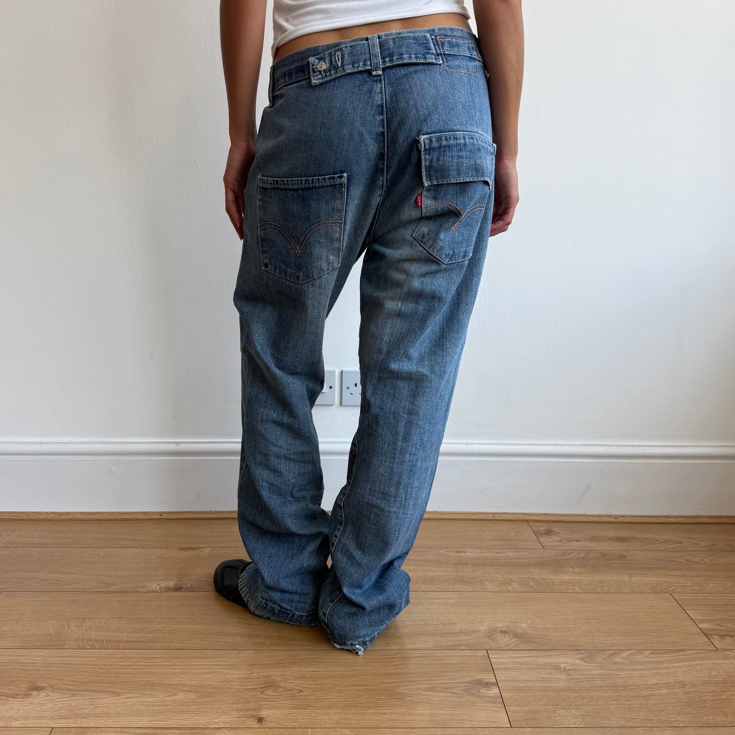 Levi’s Engineered button back jeans - Size 32x32