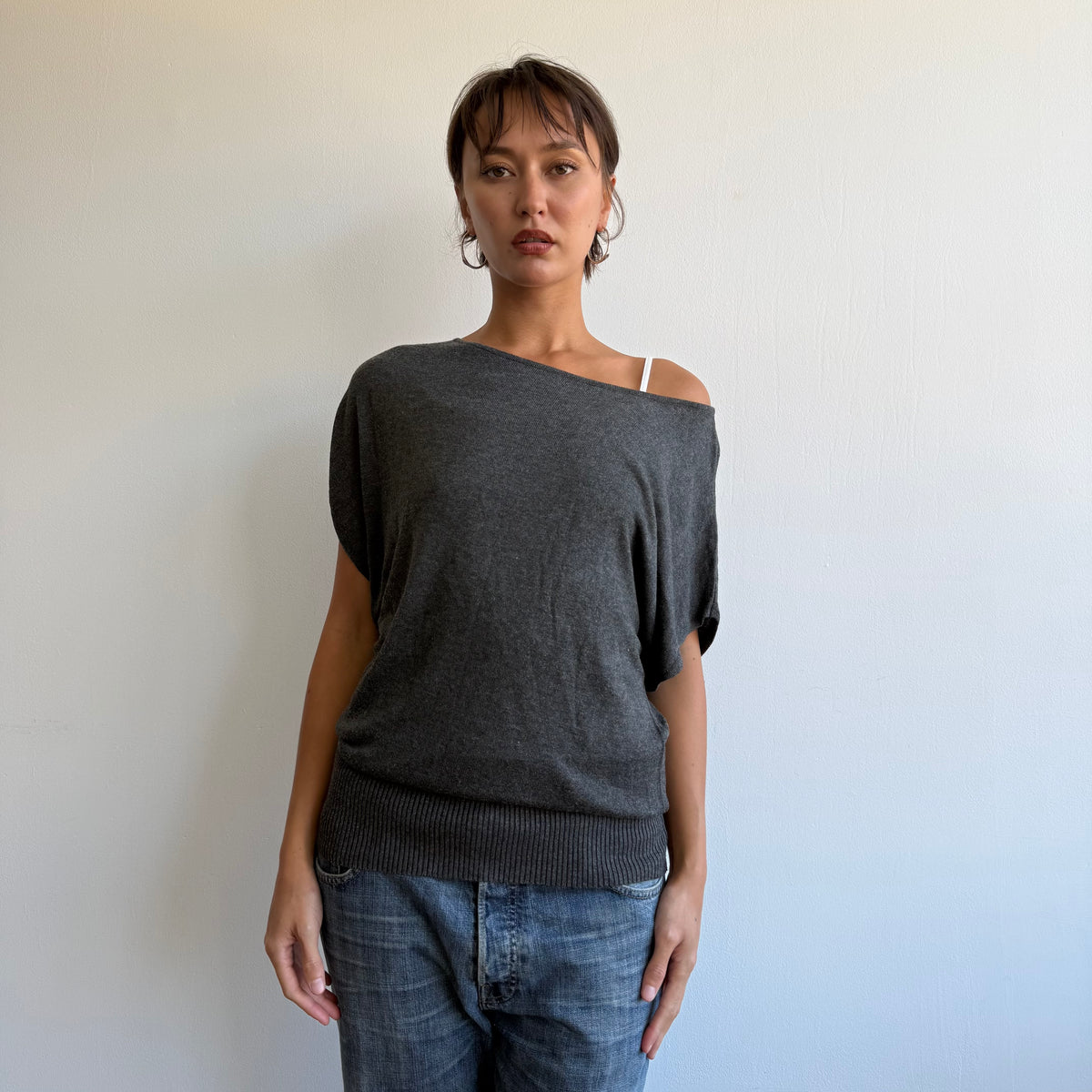 Charcoal slouchy short sleeve knit - Size M