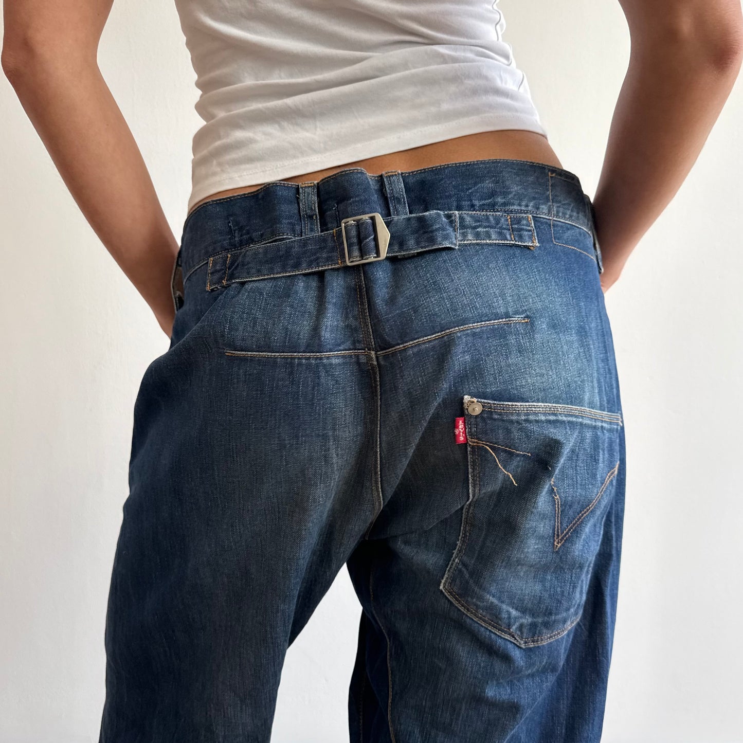Levi’s Engineered cinch jeans - Size 33x34