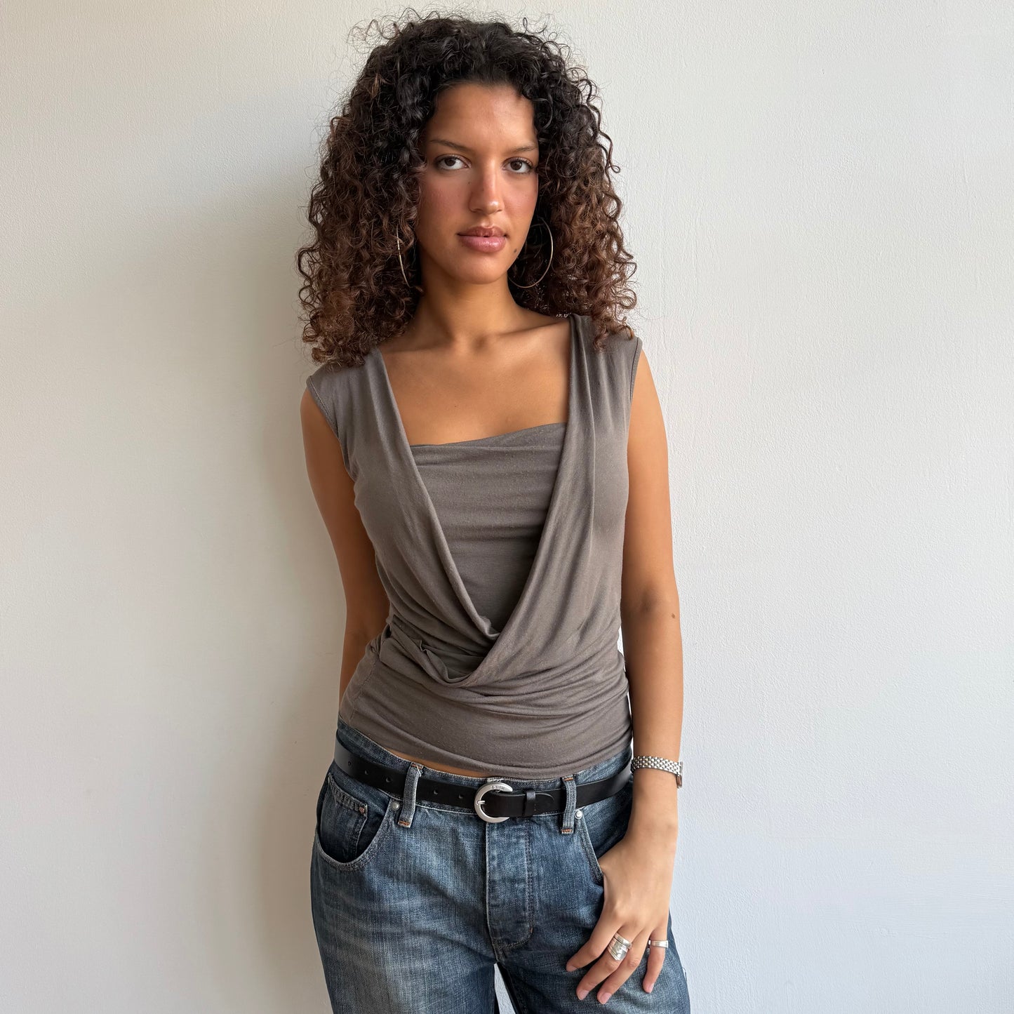 Taupe keyhole top - Size S