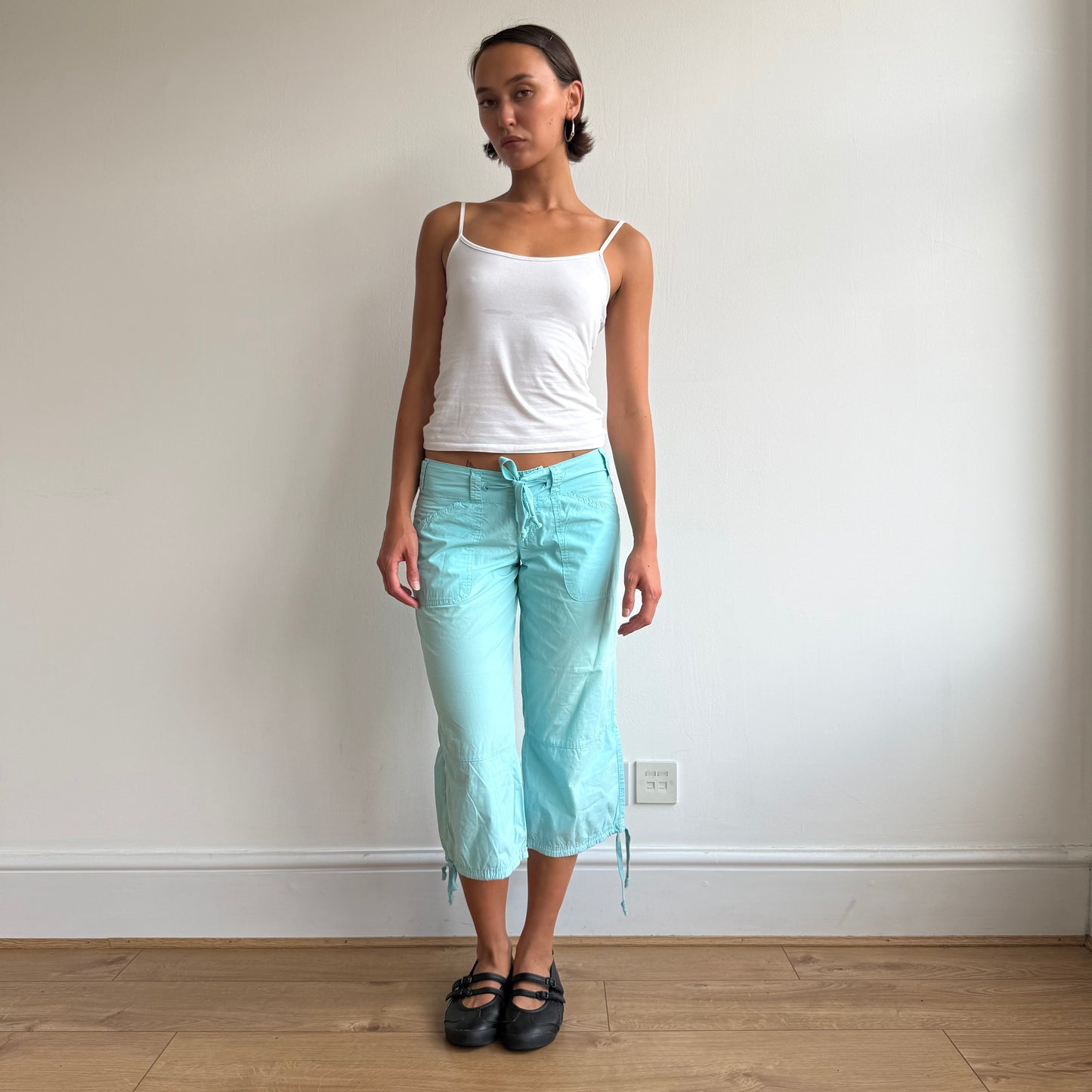 Turquoise drawstring capris - Size S