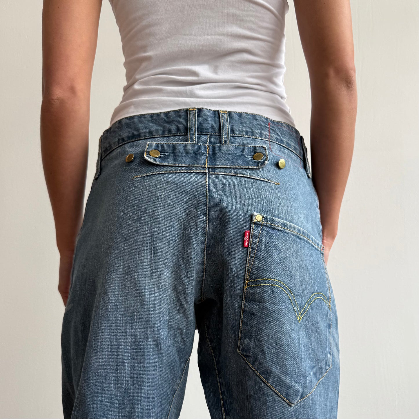 Levi’s Engineered button back jeans - Size 32x34