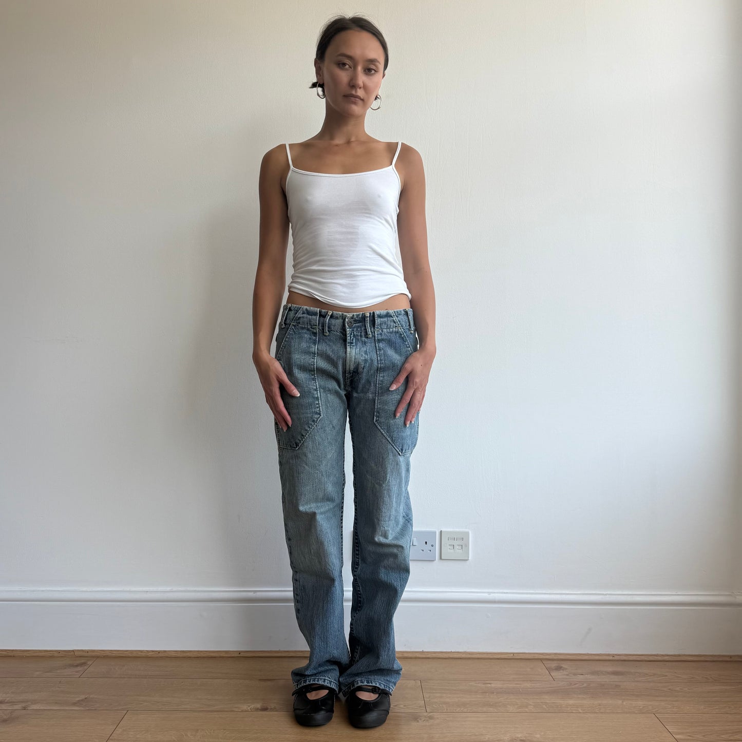 Levi’s star cinch back jeans - Size 30x32 + 32x34