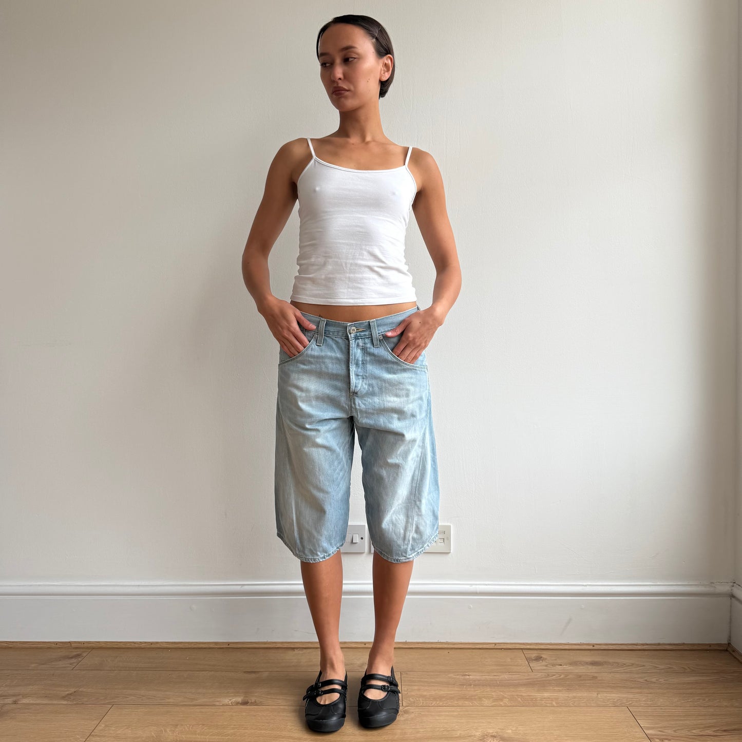 Levi’s Engineered cinch jorts - Size S