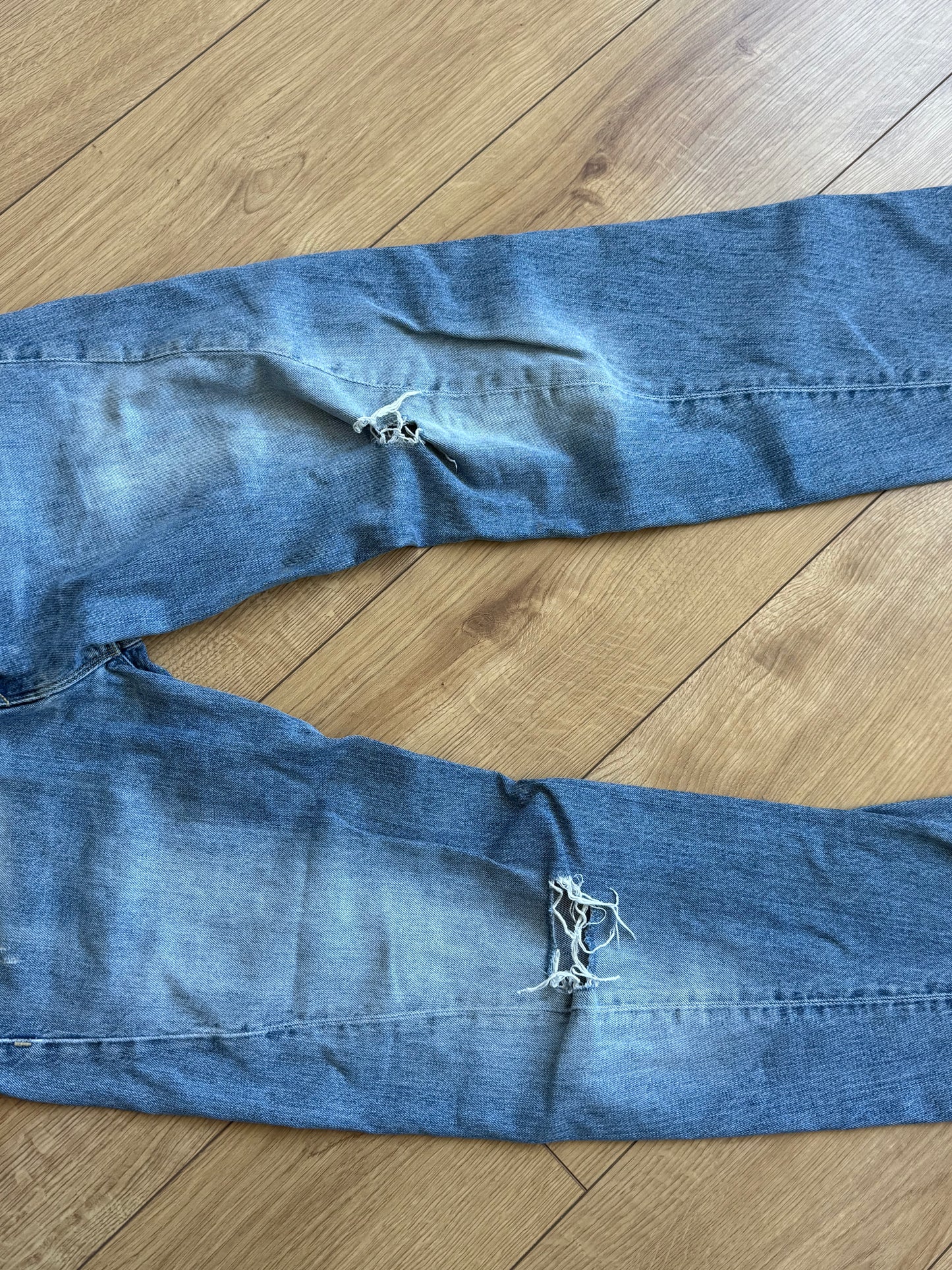 Levi’s Engineered cinch jeans - Size M