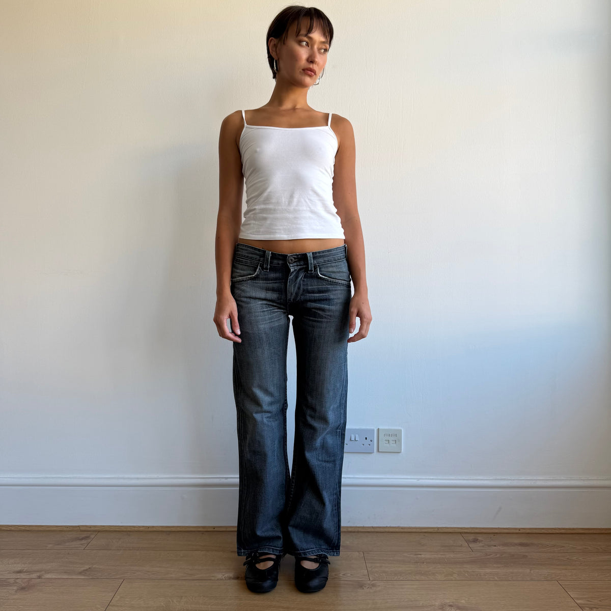 Levi’s cinch back star jeans - Size 29x32