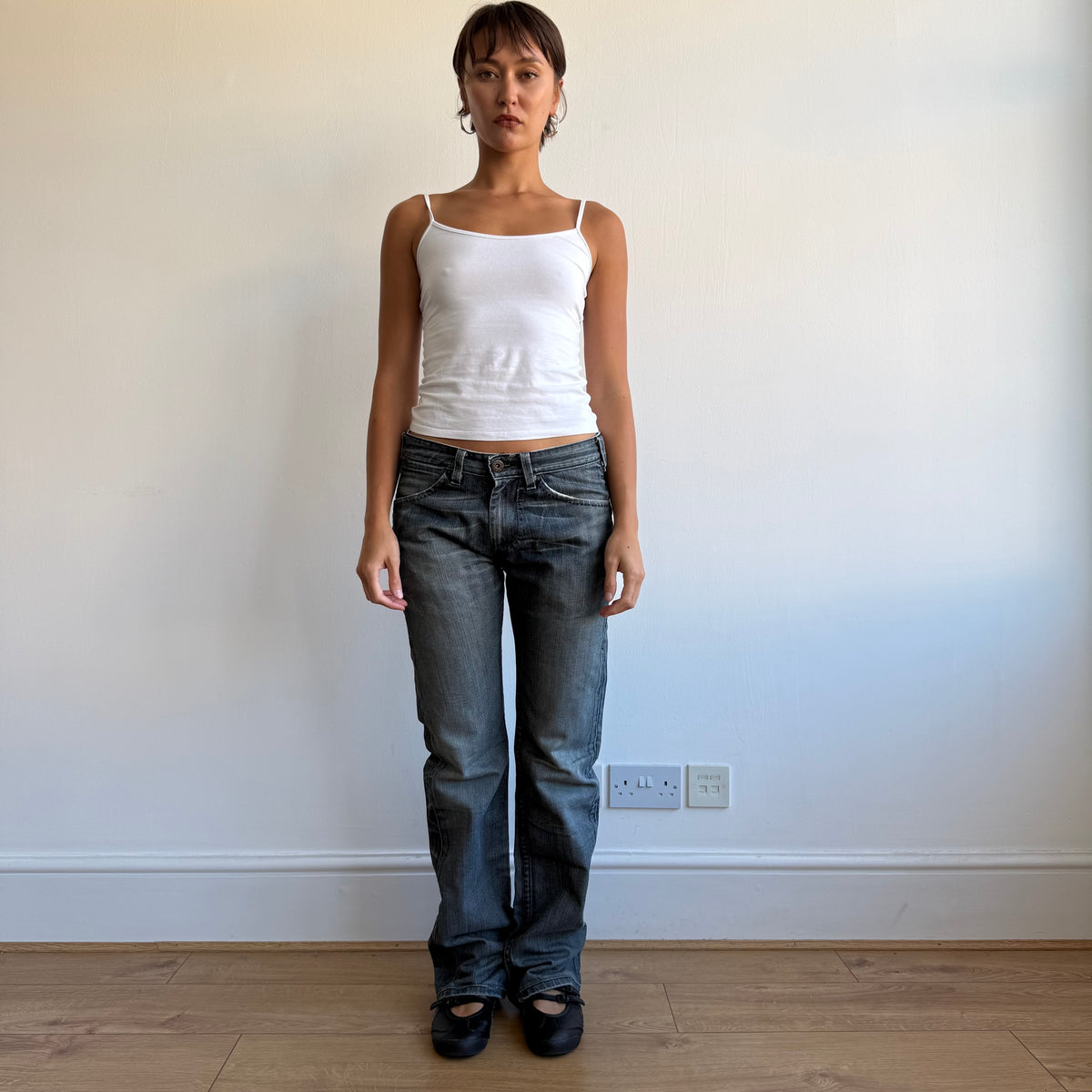 Levi’s dark wash star jeans - Size 31x34