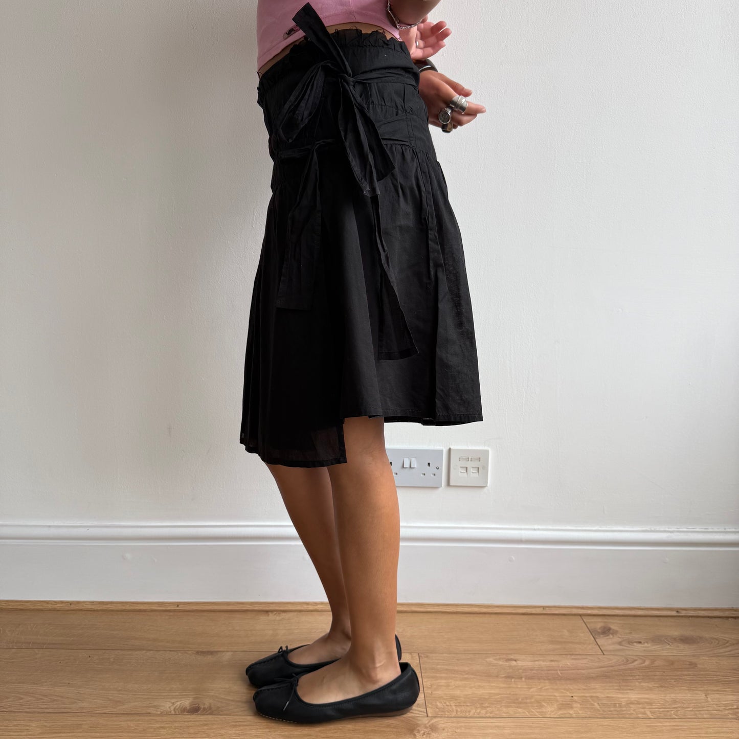 Black wrap tie waist skirt - Size S/M