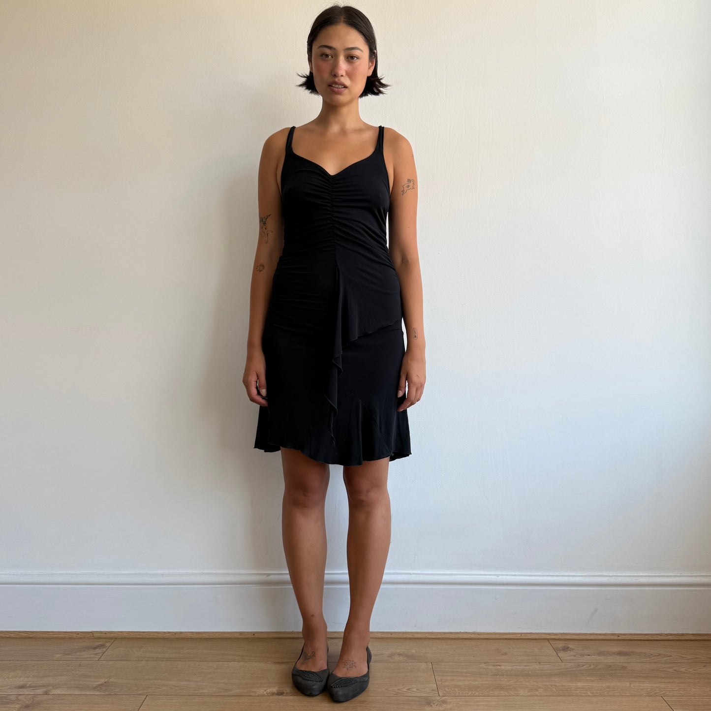 Black ruched open tie back dress - Size S