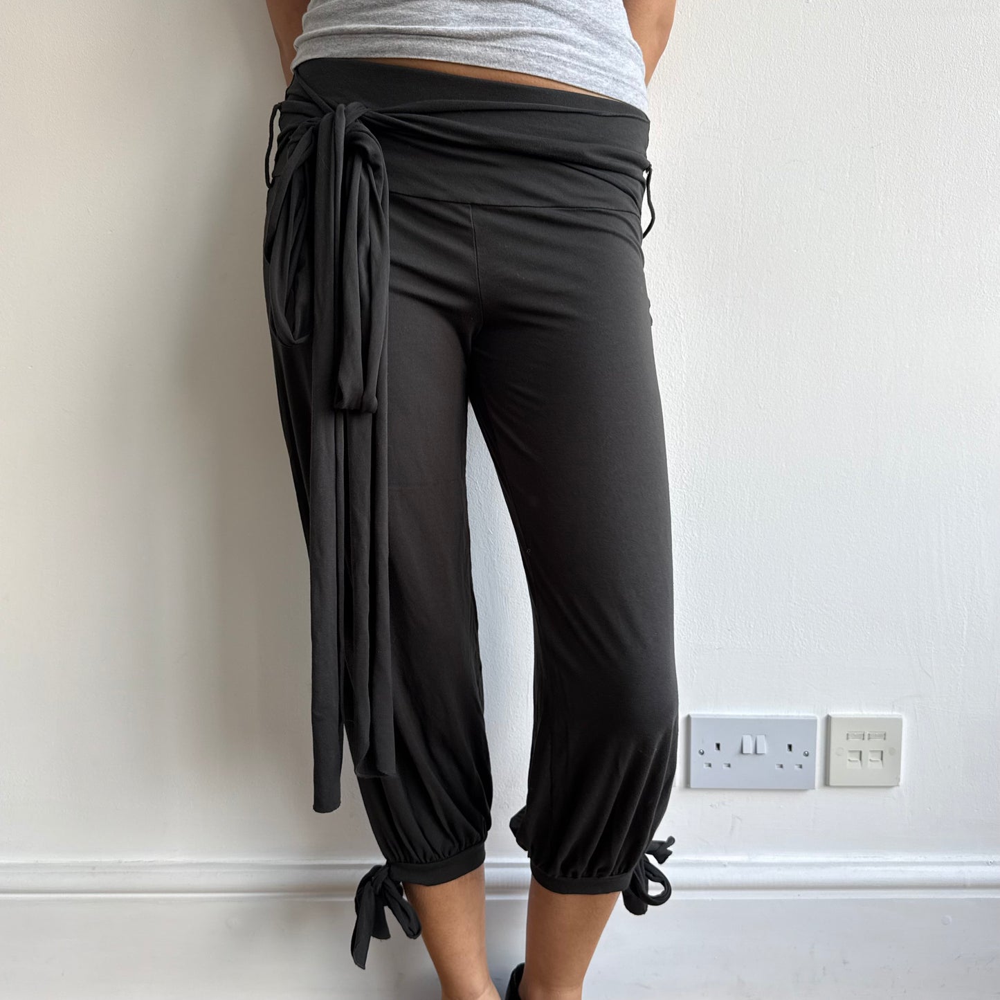 Charcoal Cop Copine harem pants - Size S