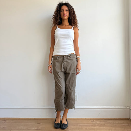 Khaki toggle capris - Size M