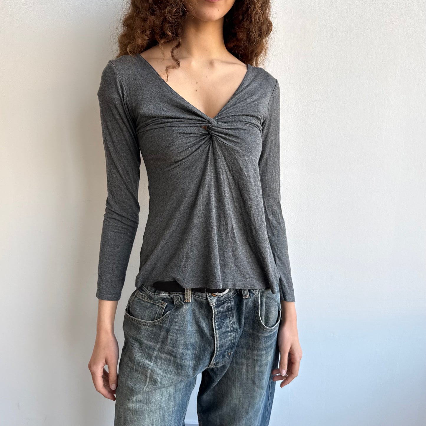 Charcoal twist keyhole top - Size S