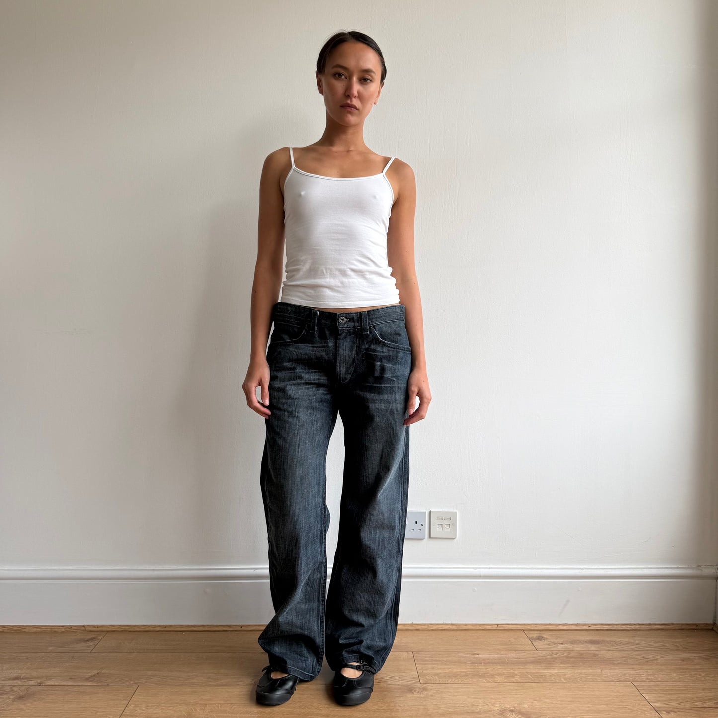 Levi’s star cinch back jeans - Size 34x32
