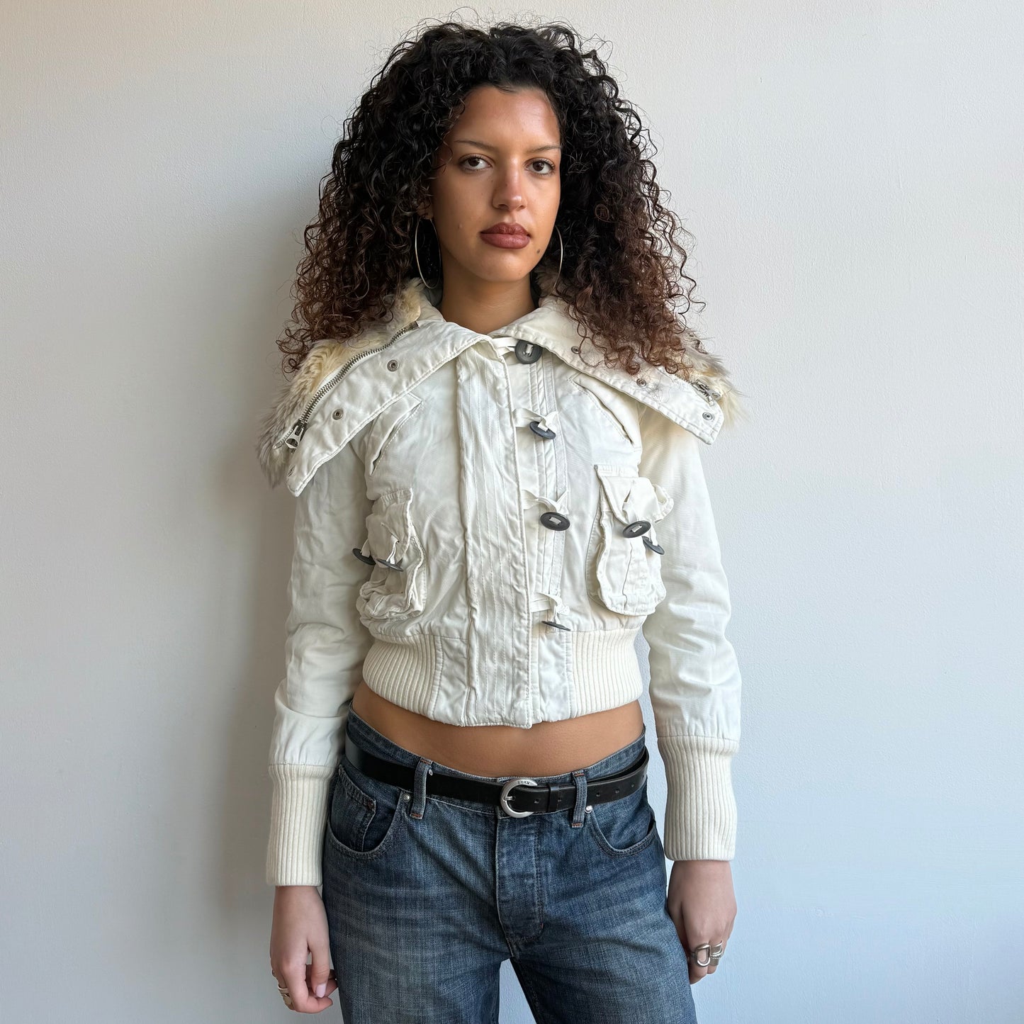 White fur collar bomber - Size S