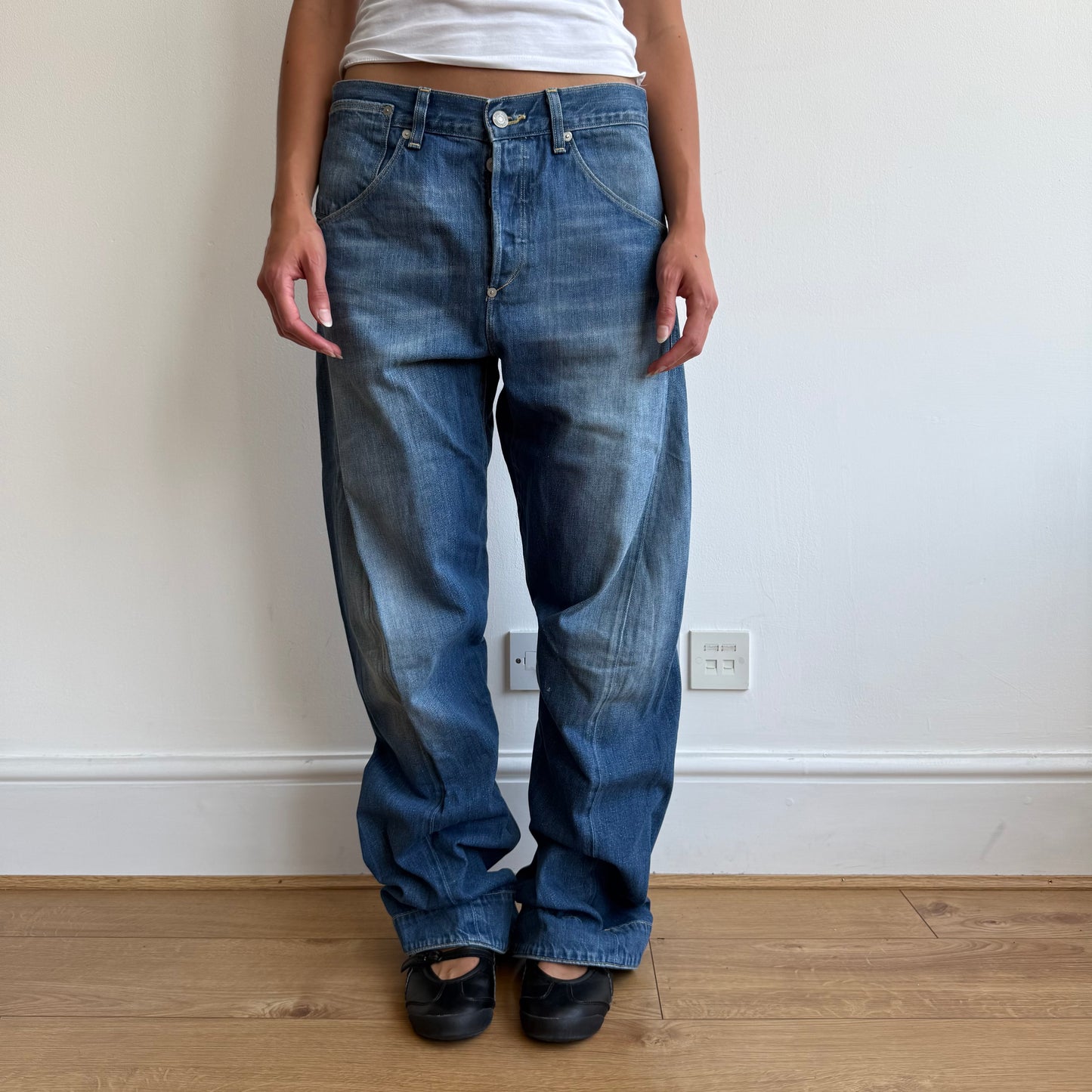 Levi’s Engineered cinch back jeans - Size 32x32