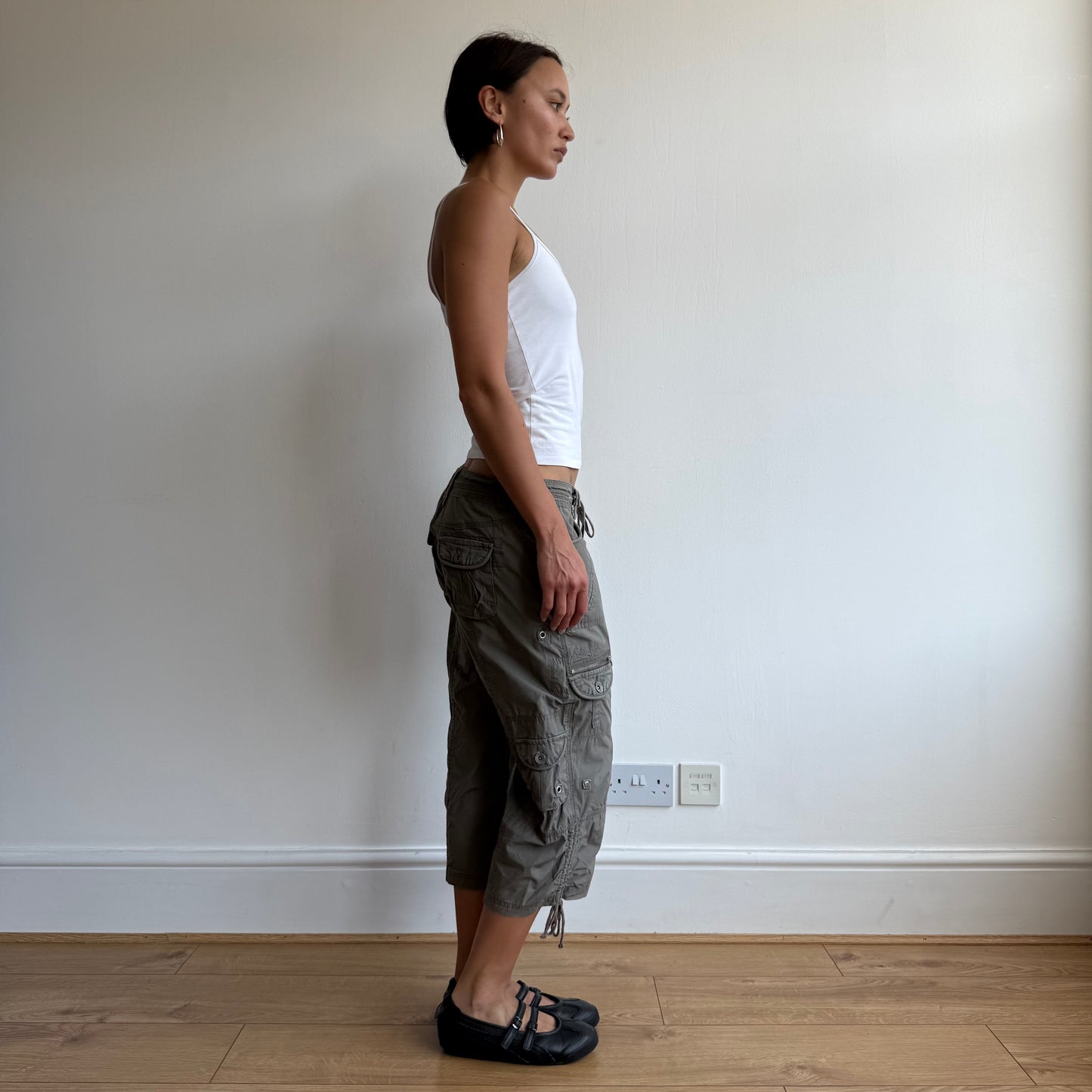 Khaki cargo ruched leg capris - Size M