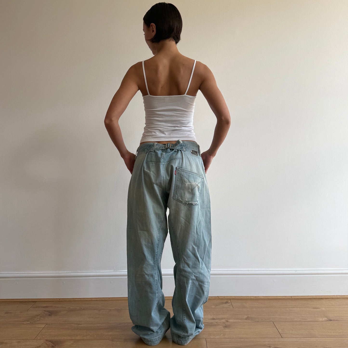 Levi’s Engineered cinch jeans - Size 33x34