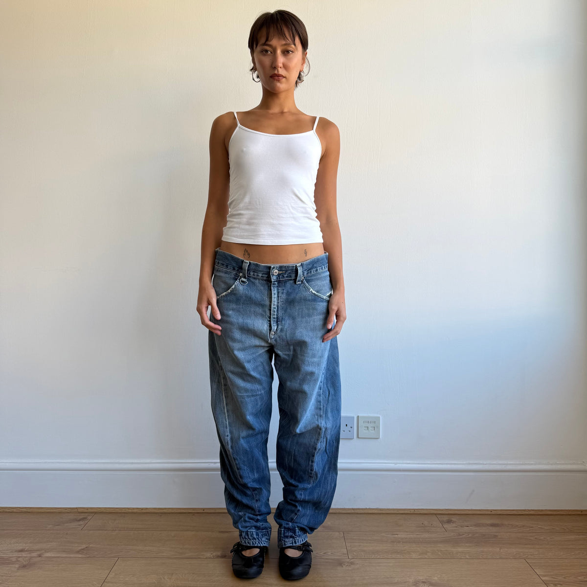 Levi’s Engineered button back jeans - Size 32x34