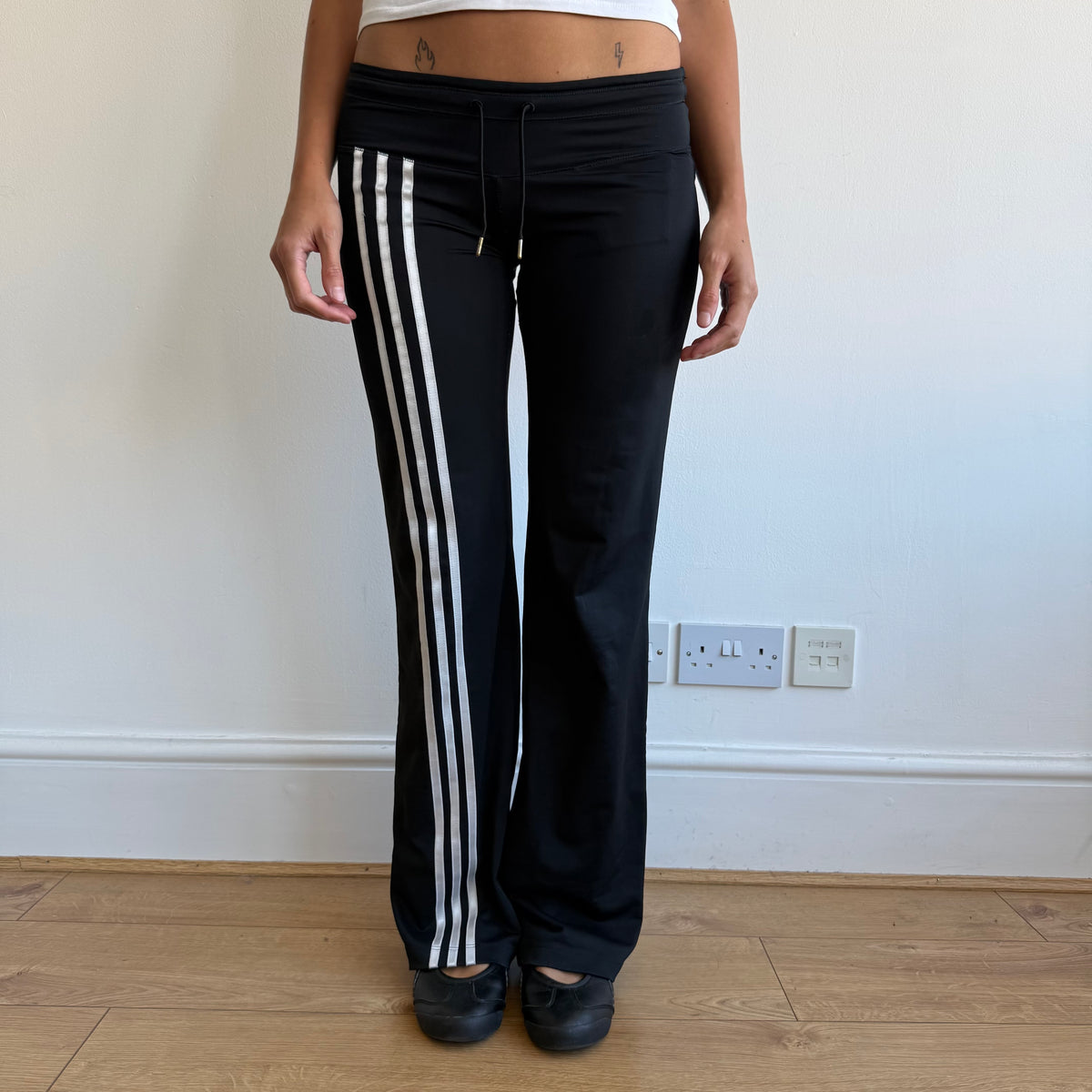 Black Adidas 3 stripe yoga pants - Size XS
