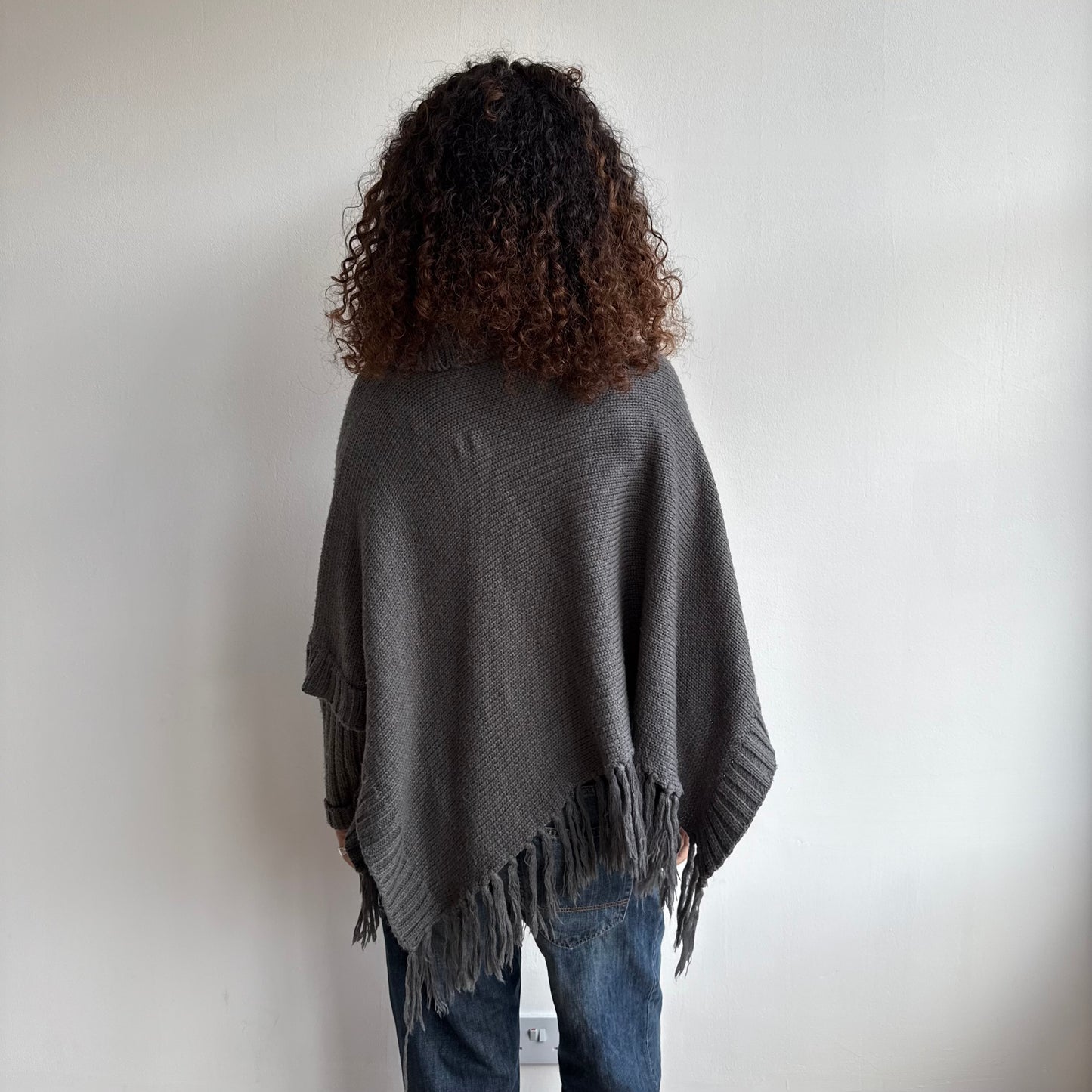 Grey long sleeve poncho - Size M
