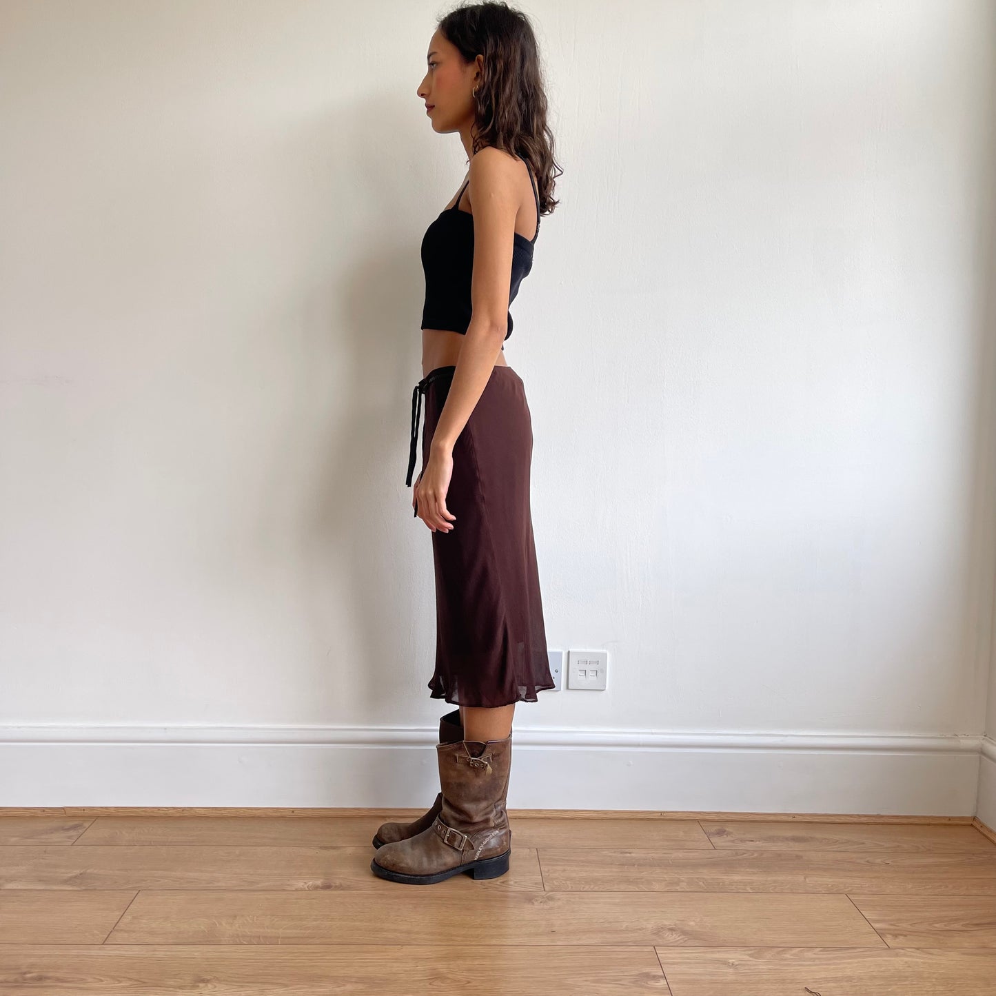 Brown midi skirt with belt - Size XS