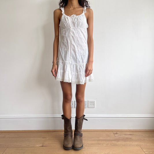 White milkmaid ruffle dress - Size XS