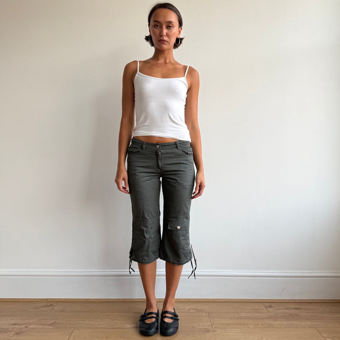 Khaki pocket leg capris - Size S